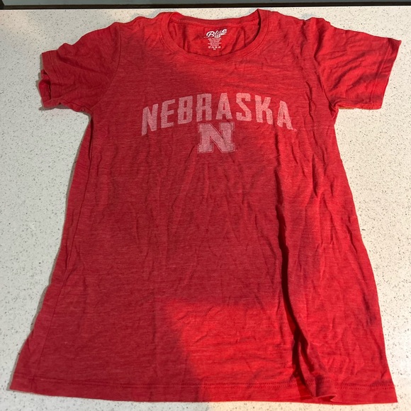 Red Nebraska Graphic T-Shirt - Picture 1 of 5